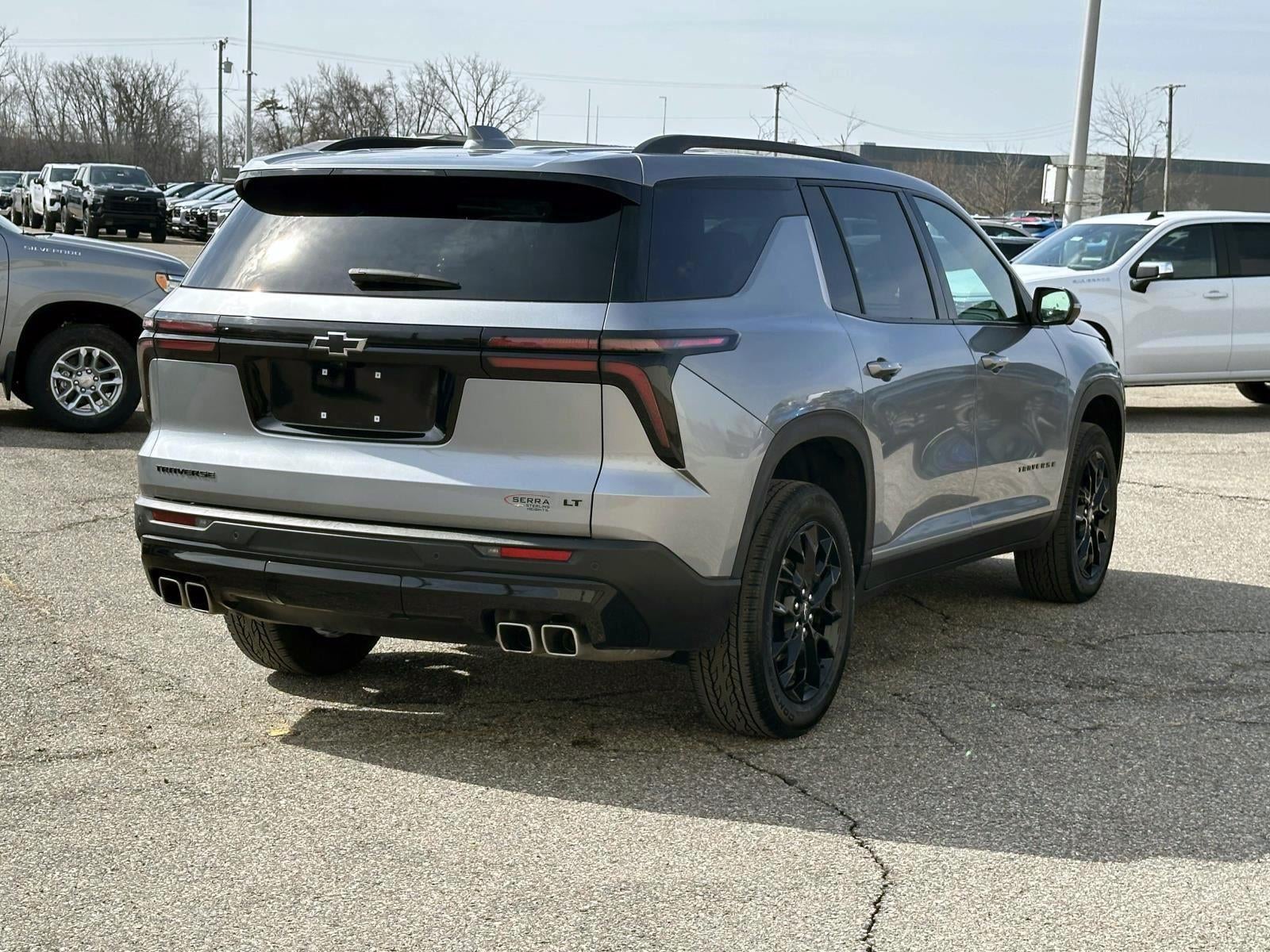 2024 Chevrolet Traverse LT