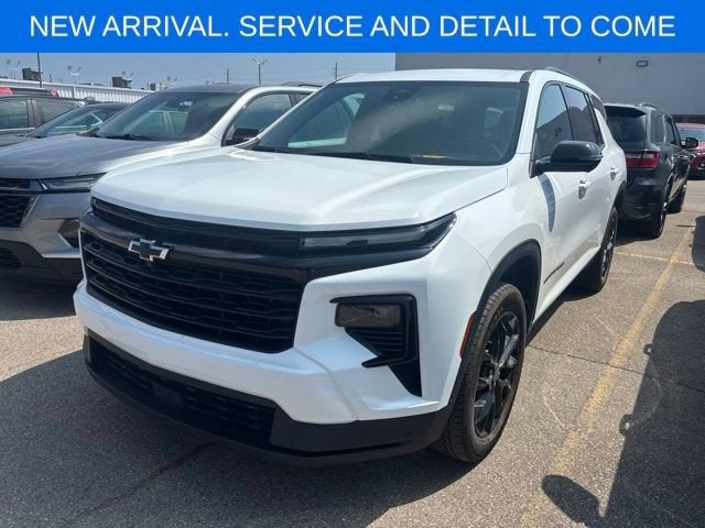 2024 Chevrolet Traverse LT