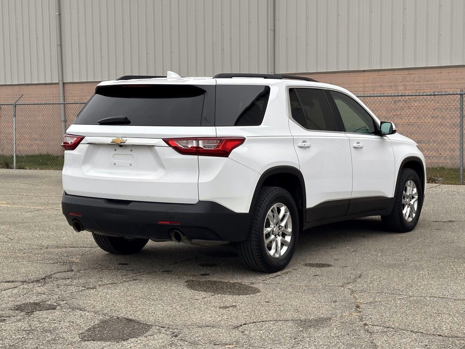 2020 Chevrolet Traverse LT Cloth