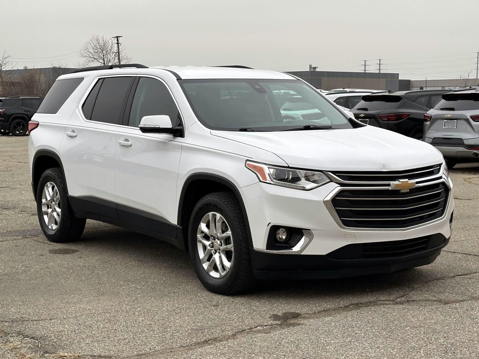2020 Chevrolet Traverse LT Cloth