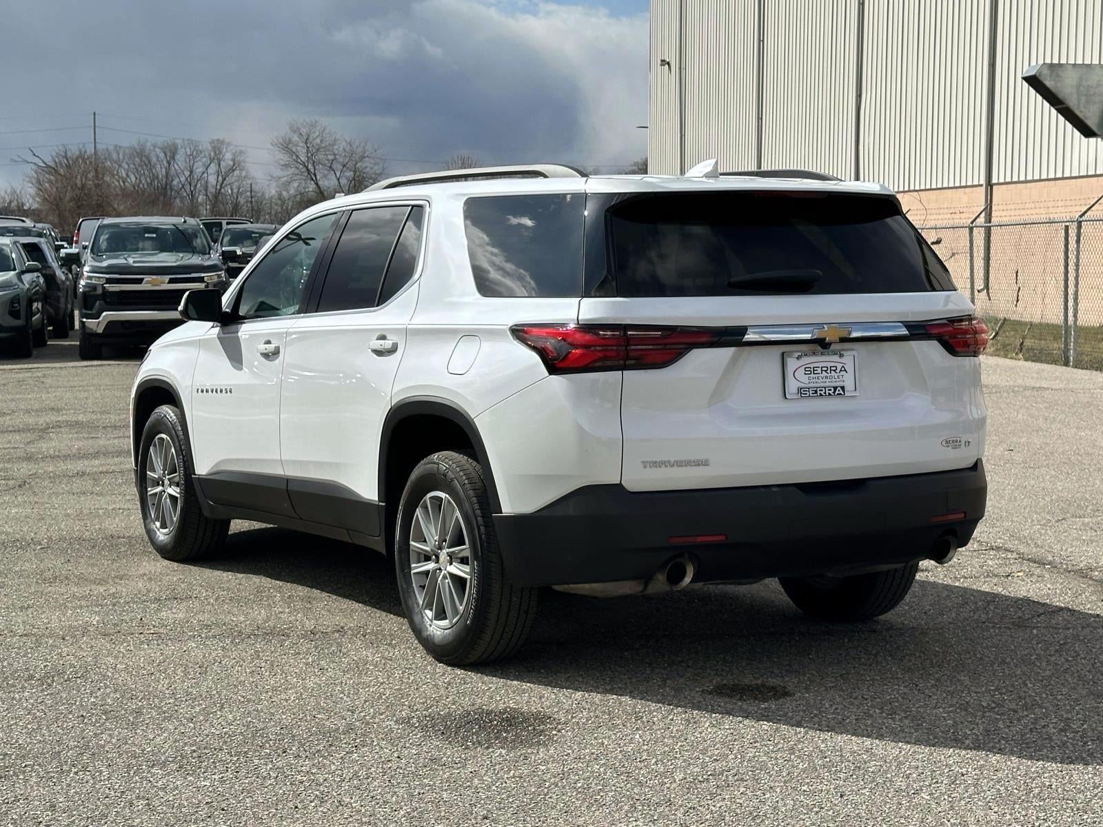 2023 Chevrolet Traverse LT Cloth