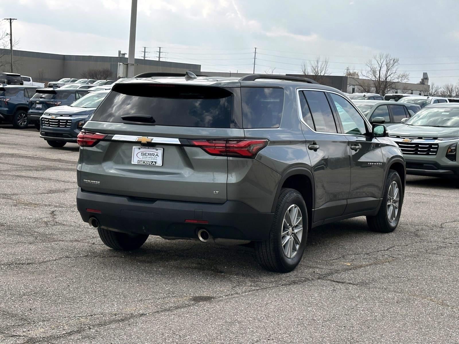 2023 Chevrolet Traverse LT Cloth