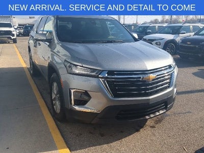 2023 Chevrolet Traverse LT Cloth