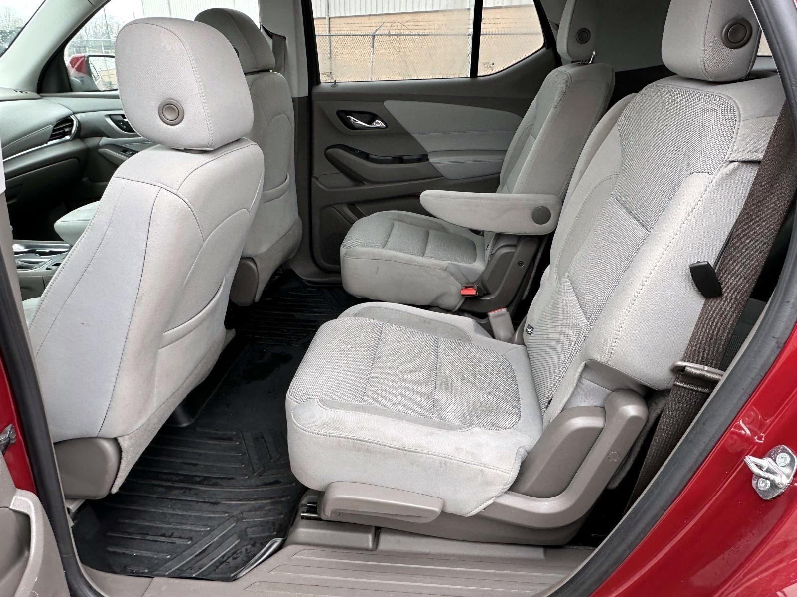 2018 Chevrolet Traverse LT Cloth