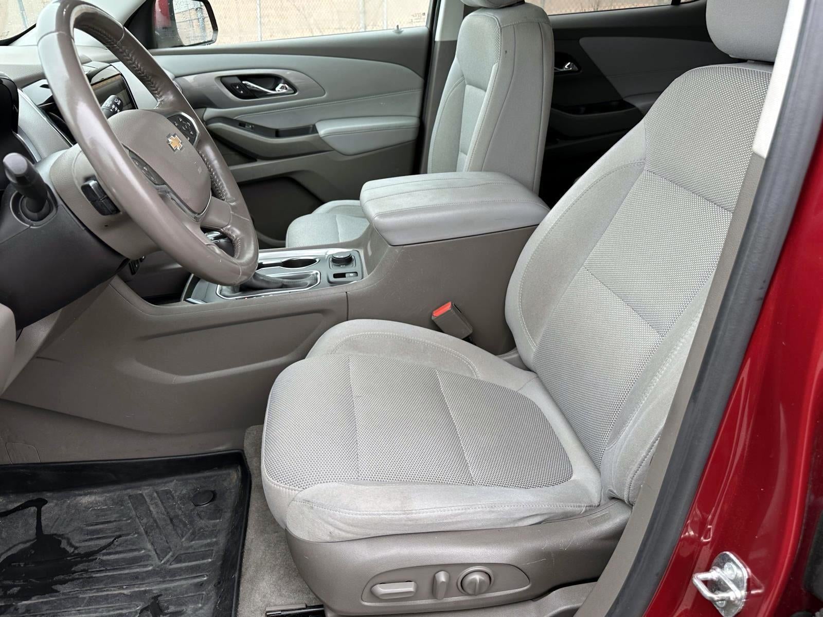 2018 Chevrolet Traverse LT Cloth