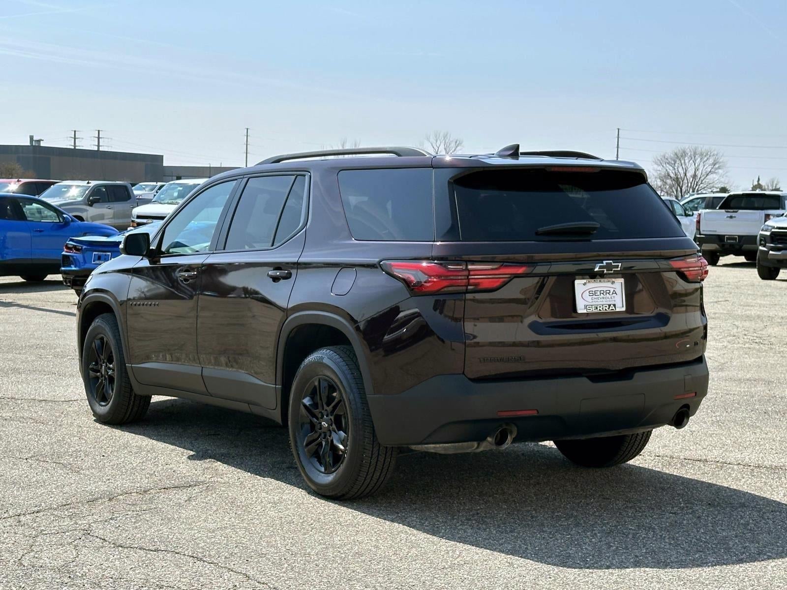 2023 Chevrolet Traverse LT Cloth
