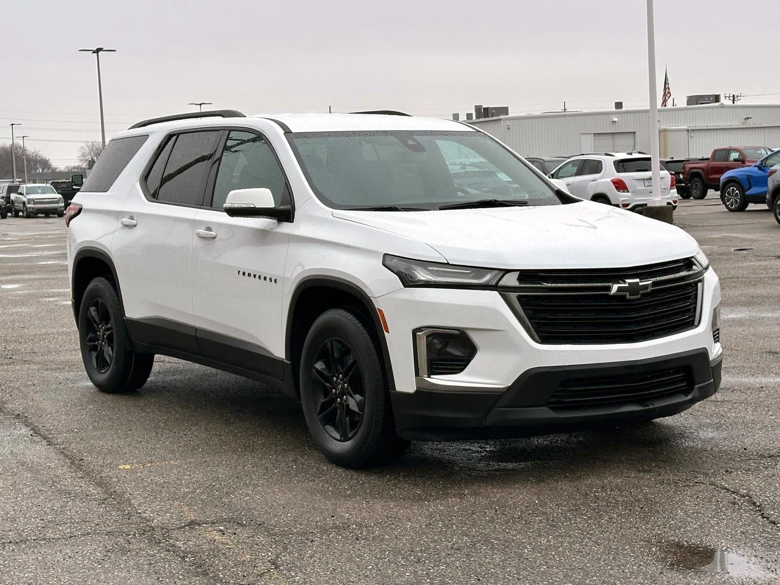 2023 Chevrolet Traverse LT Cloth