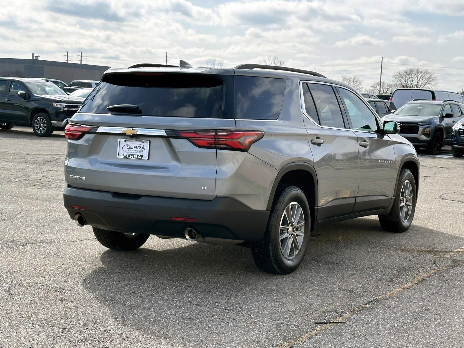 2023 Chevrolet Traverse LT Leather
