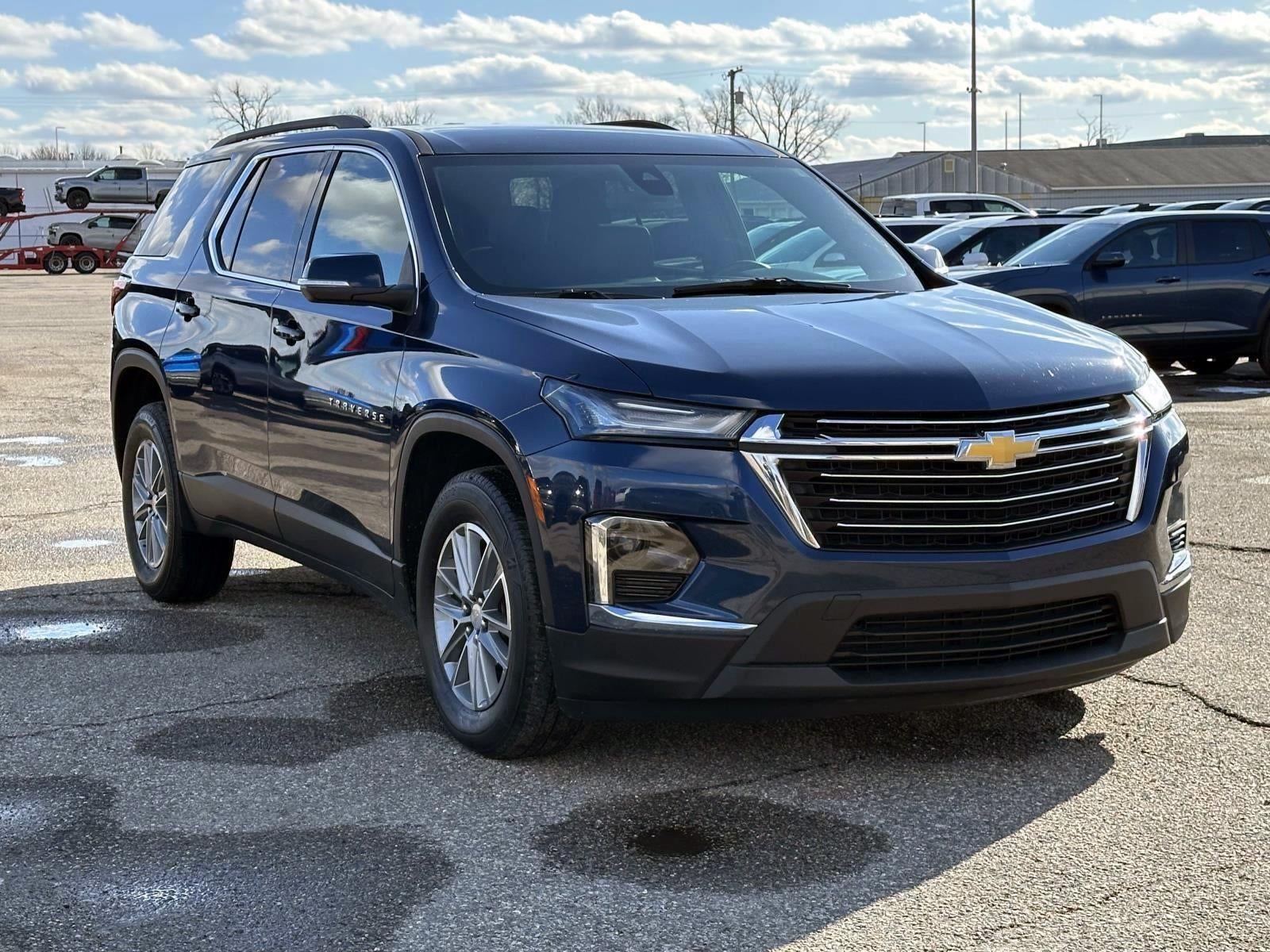 2023 Chevrolet Traverse LT Leather