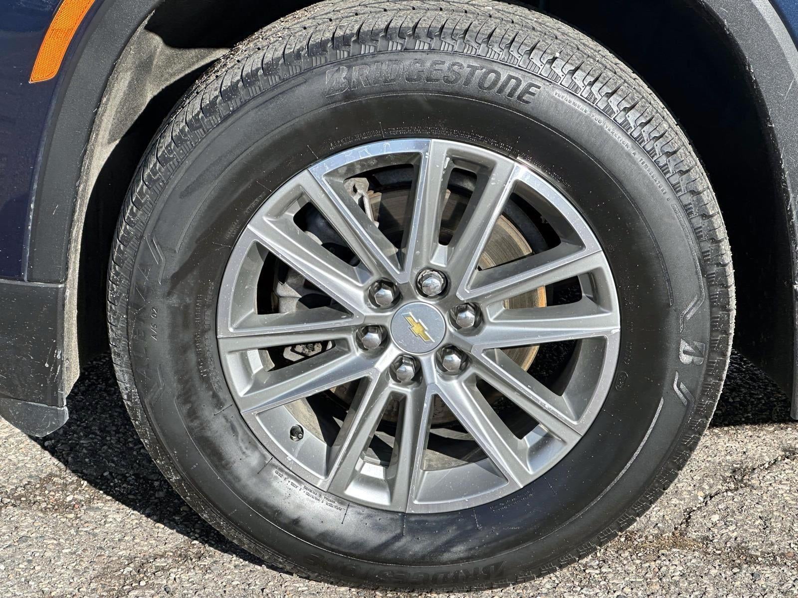 2023 Chevrolet Traverse LT Leather