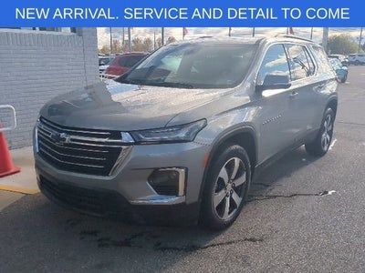 2023 Chevrolet Traverse LT Leather