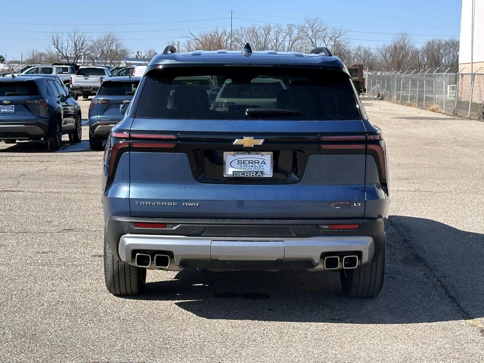 2024 Chevrolet Traverse LT