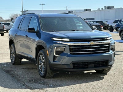 2024 Chevrolet Traverse LT