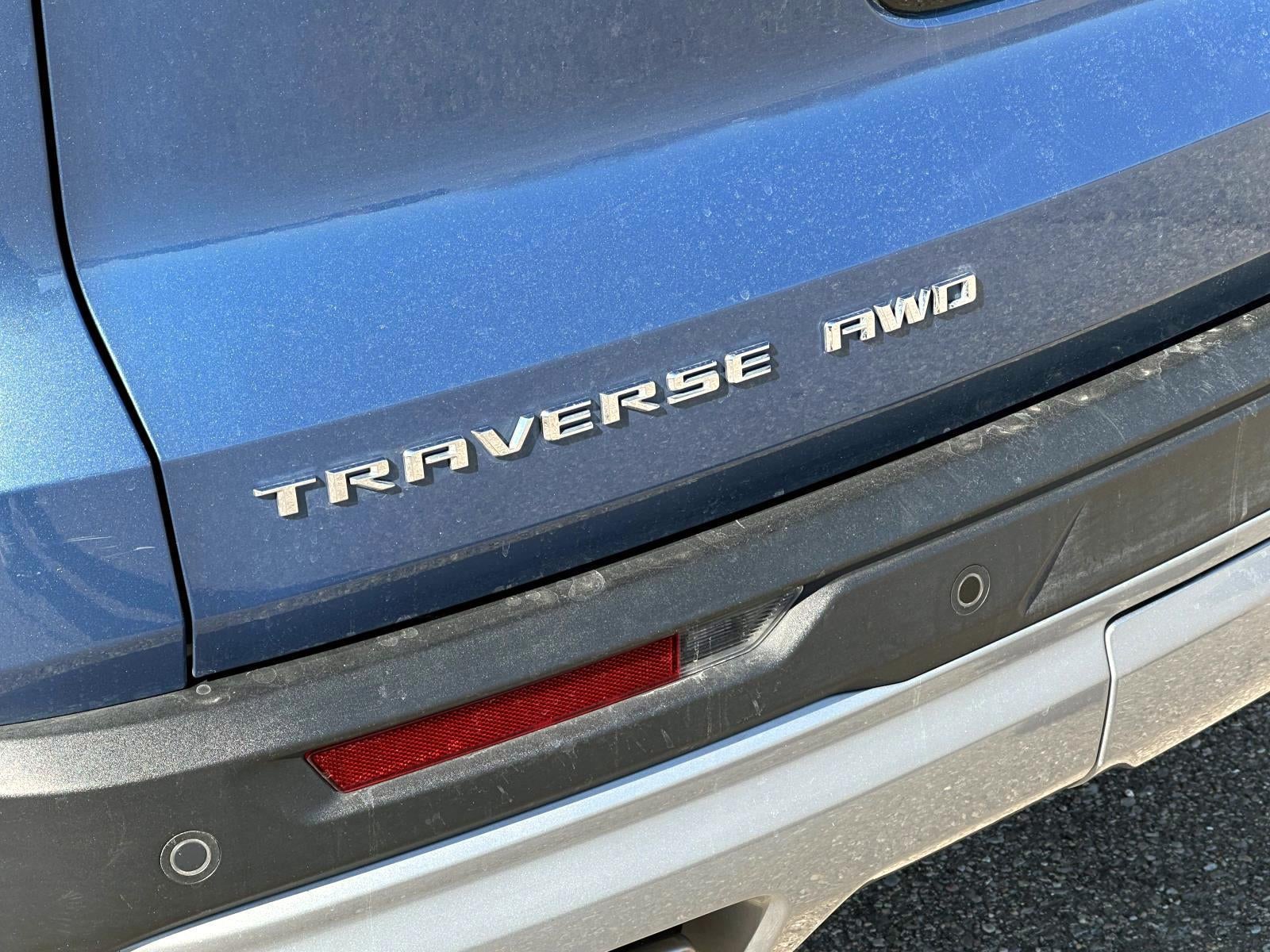 2024 Chevrolet Traverse LT