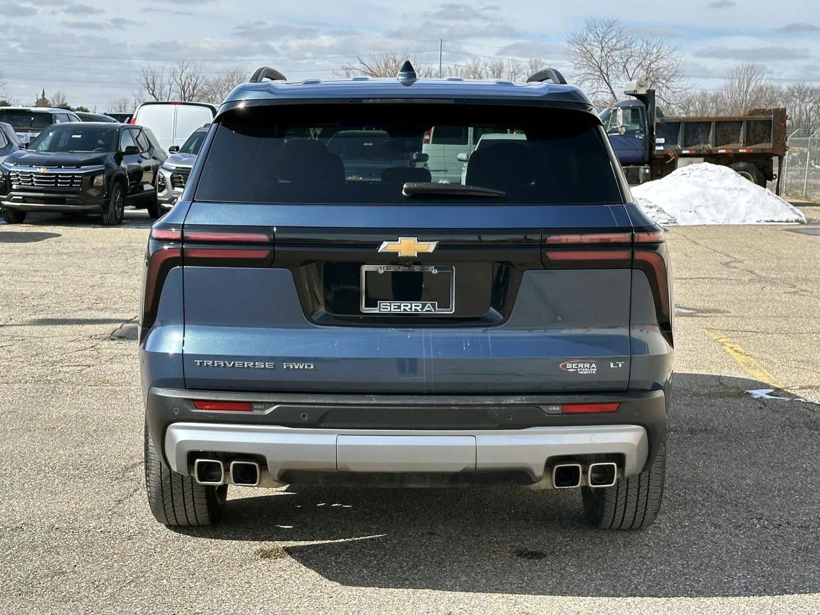 2024 Chevrolet Traverse LT
