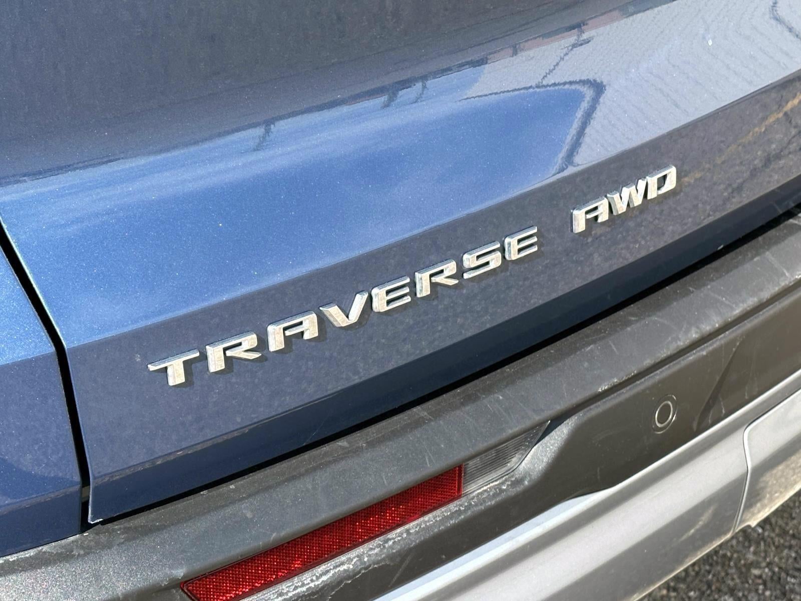 2024 Chevrolet Traverse LT