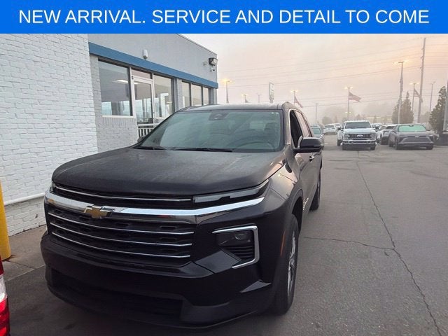 2025 Chevrolet Traverse LT