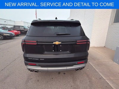 2025 Chevrolet Traverse LT