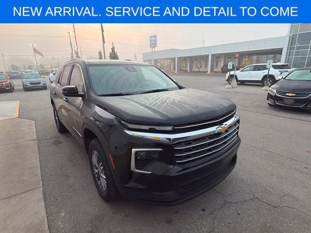 2025 Chevrolet Traverse LT