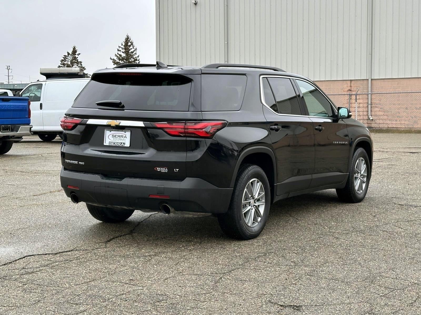 2023 Chevrolet Traverse LT Leather