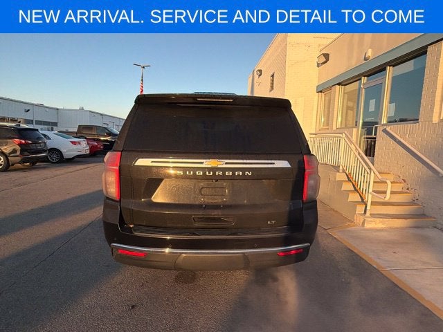 2023 Chevrolet Suburban LT