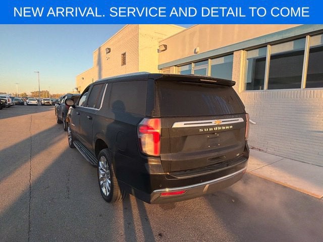 2023 Chevrolet Suburban LT