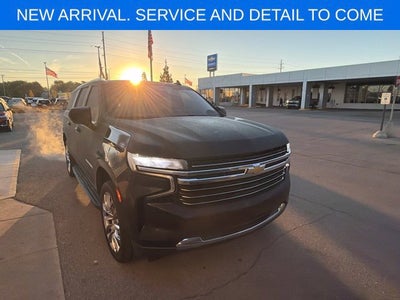 2023 Chevrolet Suburban LT