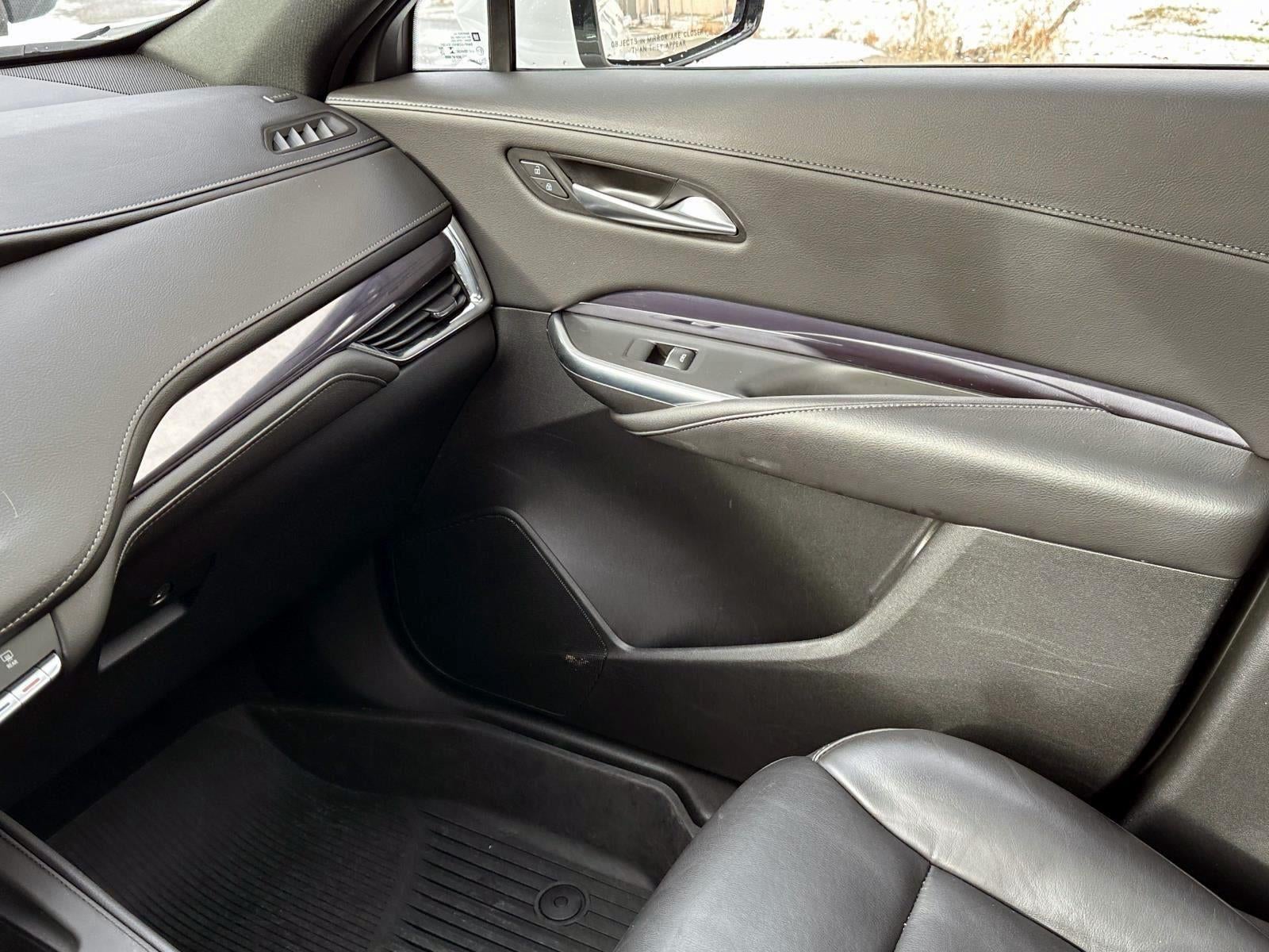 2023 Cadillac XT4 Luxury