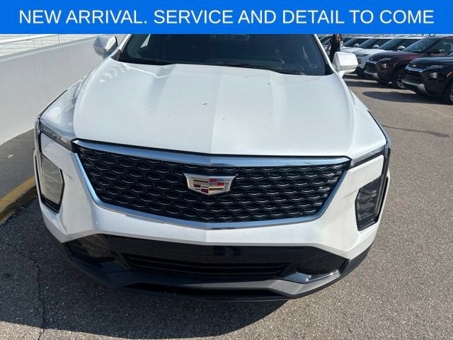 2024 Cadillac XT4 Premium Luxury