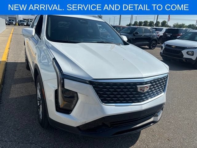 2024 Cadillac XT4 Premium Luxury