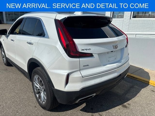 2024 Cadillac XT4 Premium Luxury