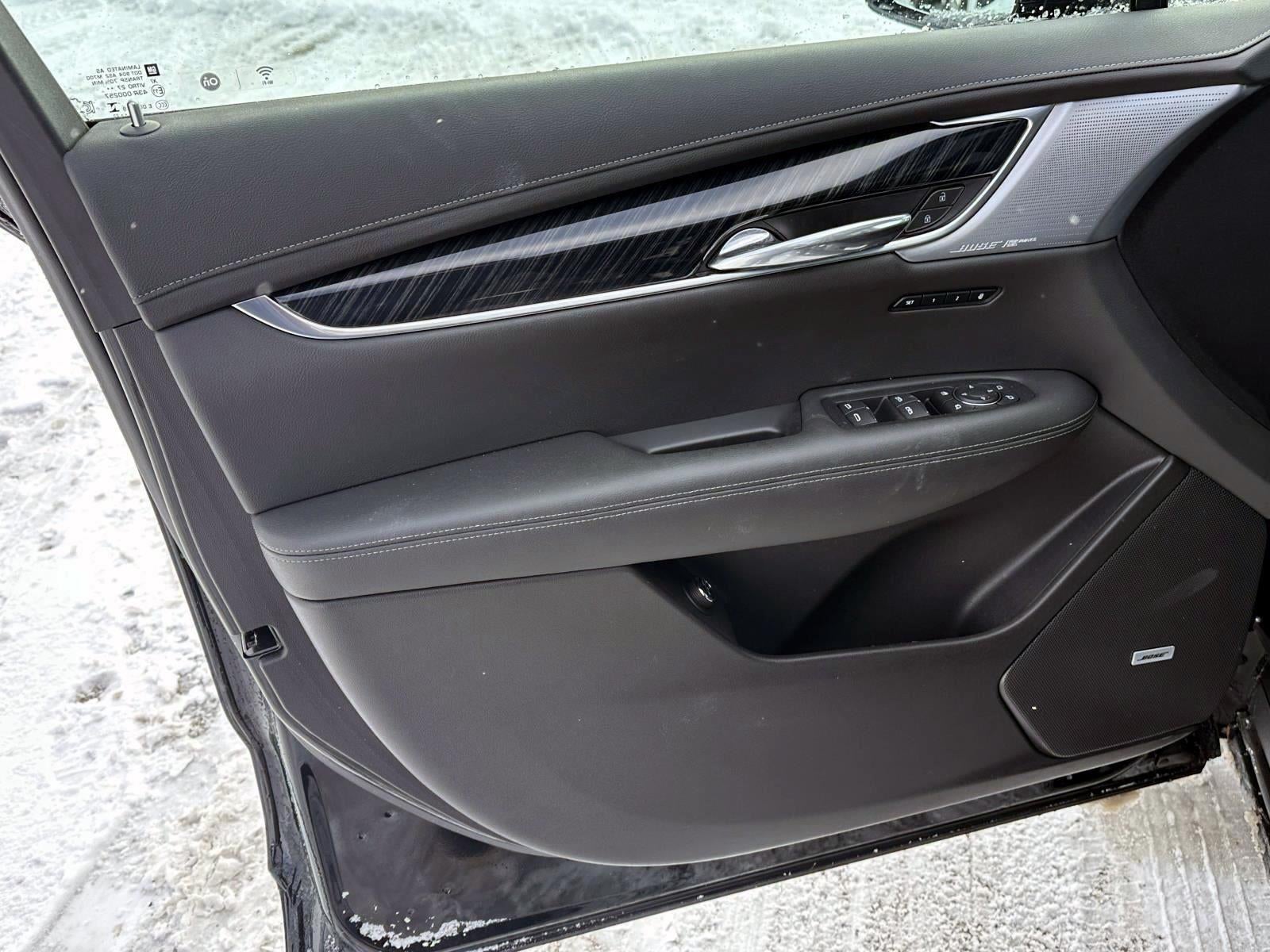 2023 Cadillac XT6 Premium Luxury