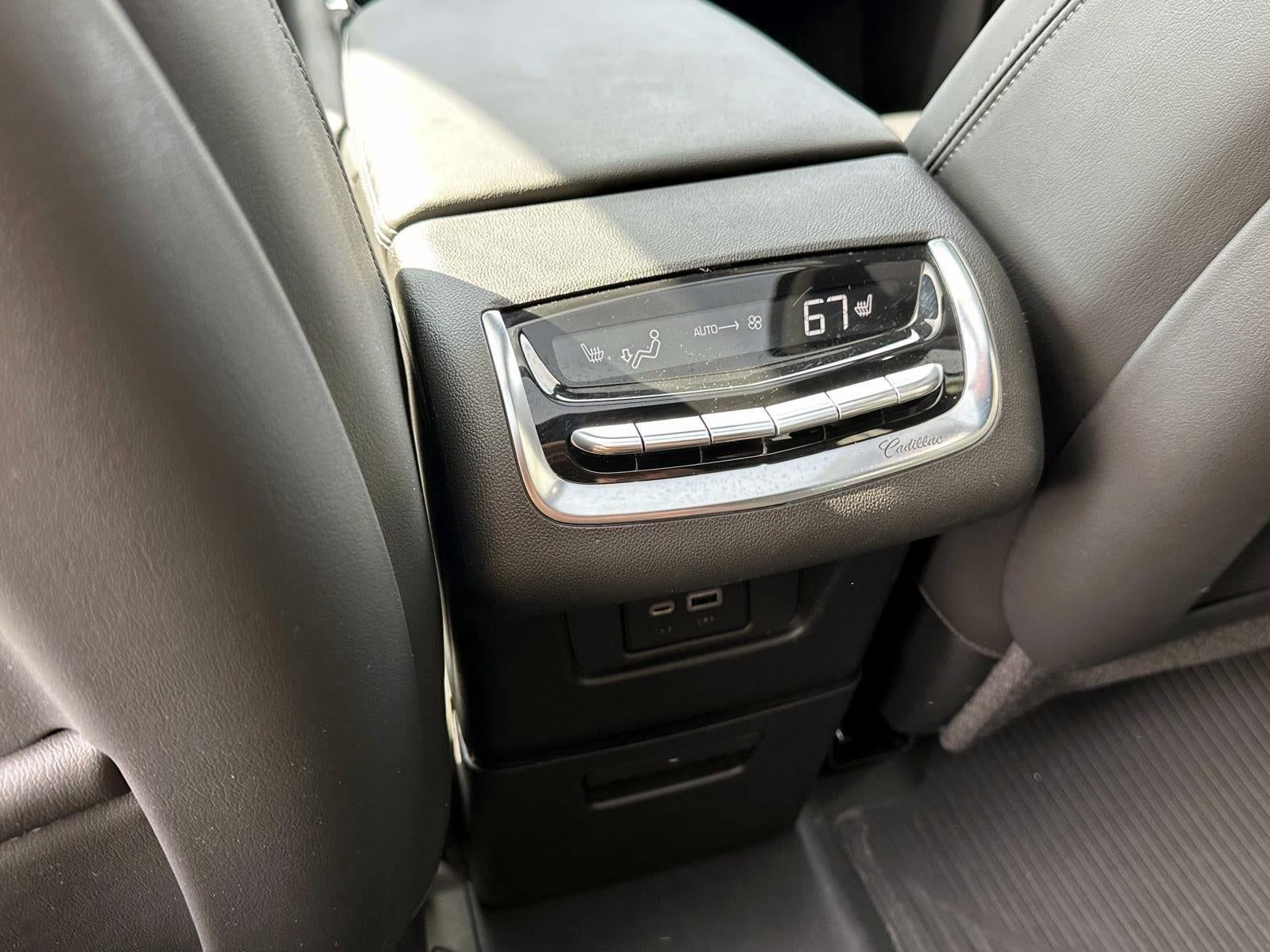 2023 Cadillac XT6 Sport