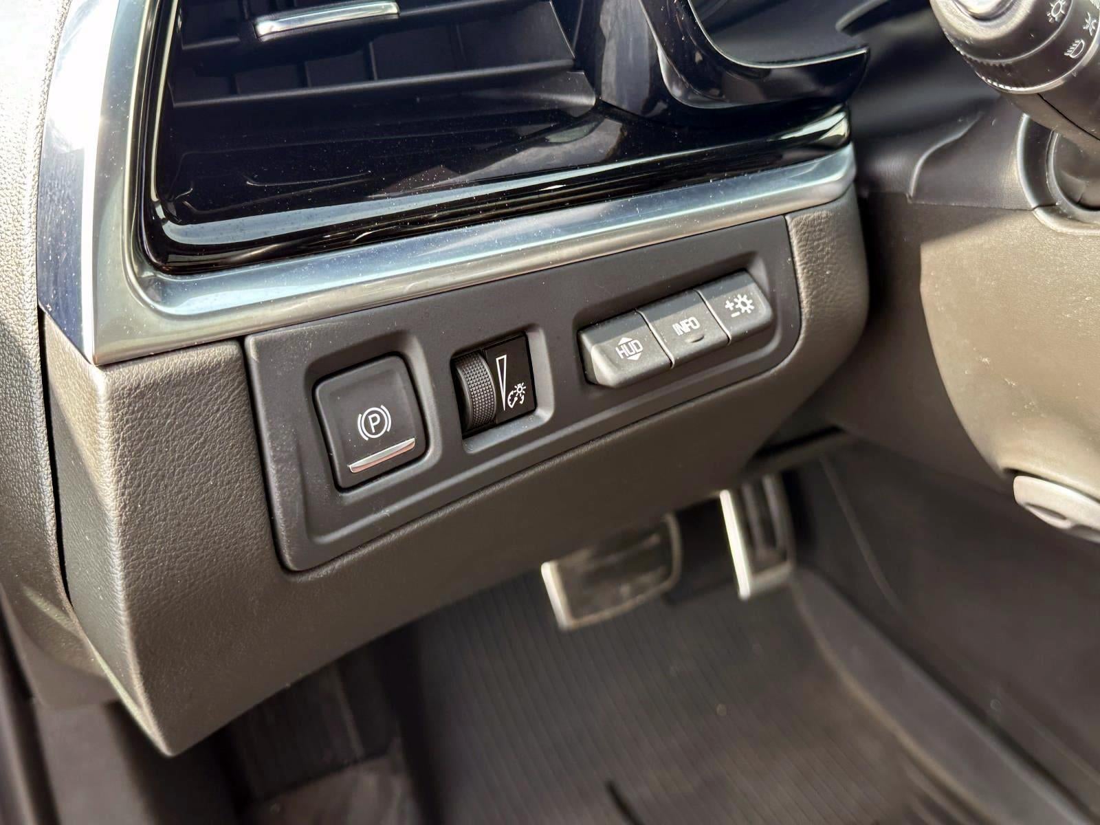 2023 Cadillac XT6 Sport