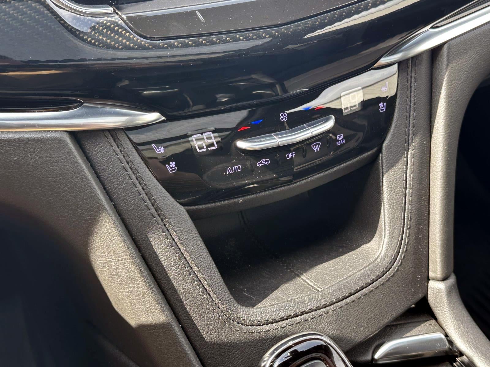 2023 Cadillac XT6 Sport