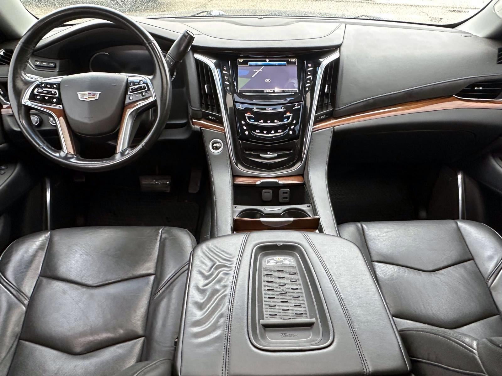 2016 Cadillac Escalade Luxury Collection