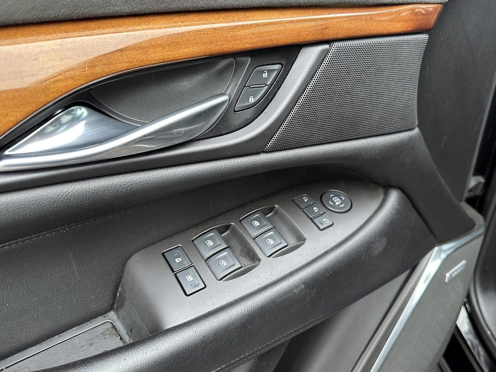 2016 Cadillac Escalade Luxury Collection