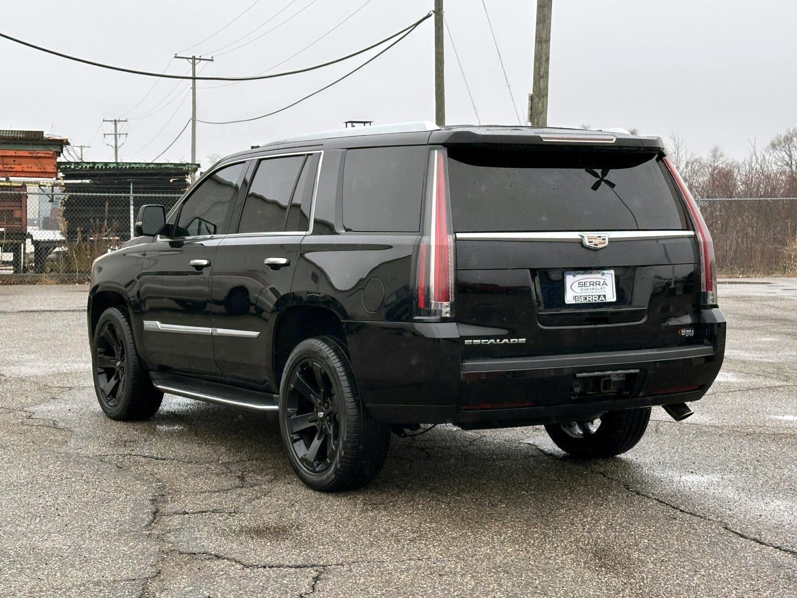 2016 Cadillac Escalade Luxury Collection