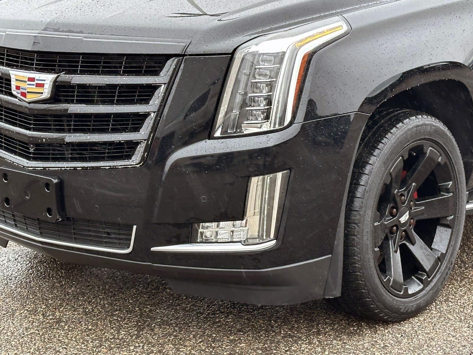 2016 Cadillac Escalade Luxury Collection