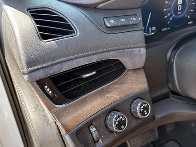 2019 Cadillac Escalade Luxury