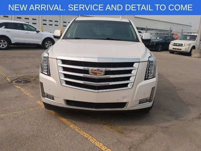 2019 Cadillac Escalade Luxury