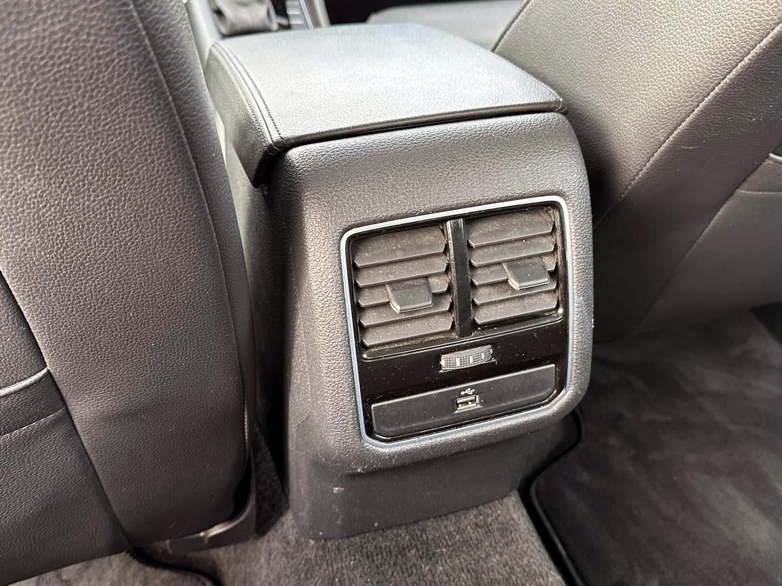 2017 Volkswagen Passat 1.8T SE