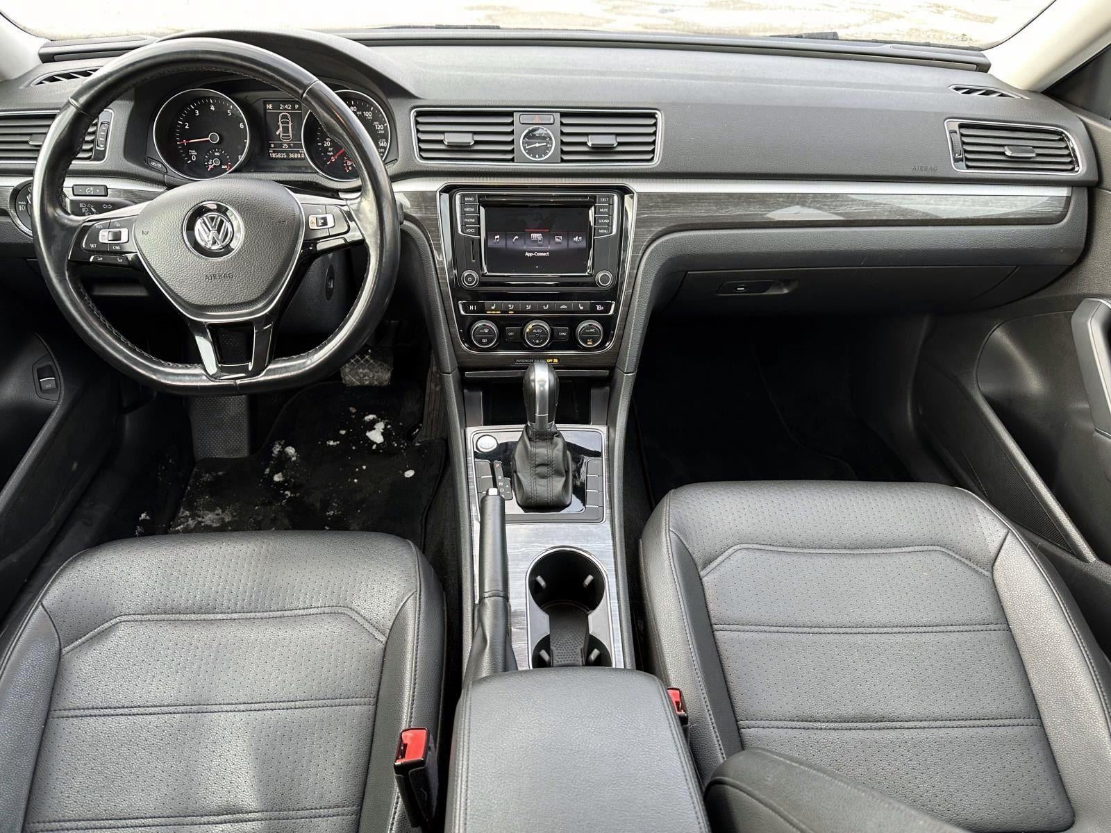 2017 Volkswagen Passat 1.8T SE