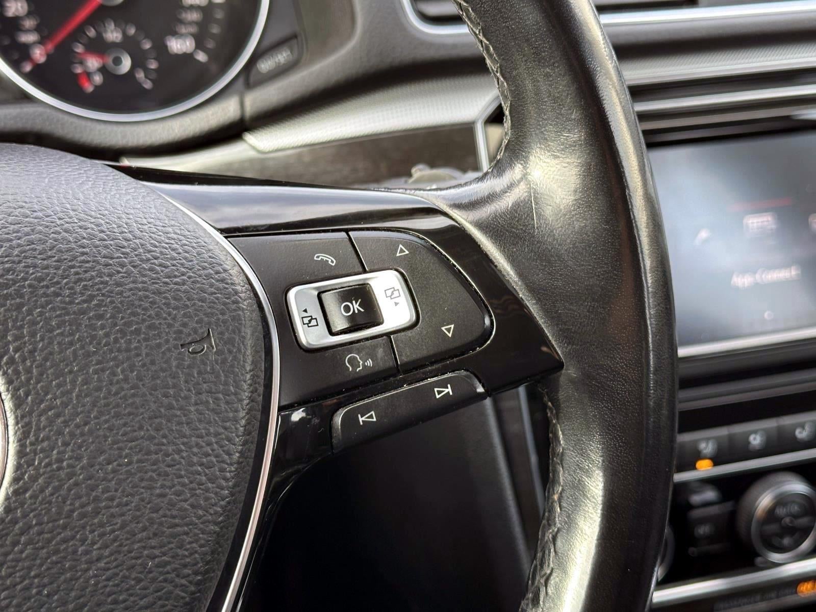 2017 Volkswagen Passat 1.8T SE