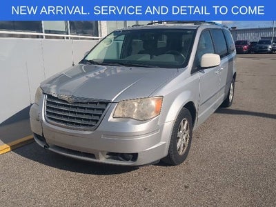2010 Chrysler Town & Country Touring