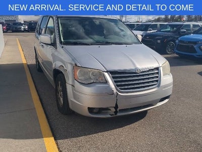 2010 Chrysler Town & Country Touring