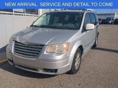2010 Chrysler Town & Country Touring