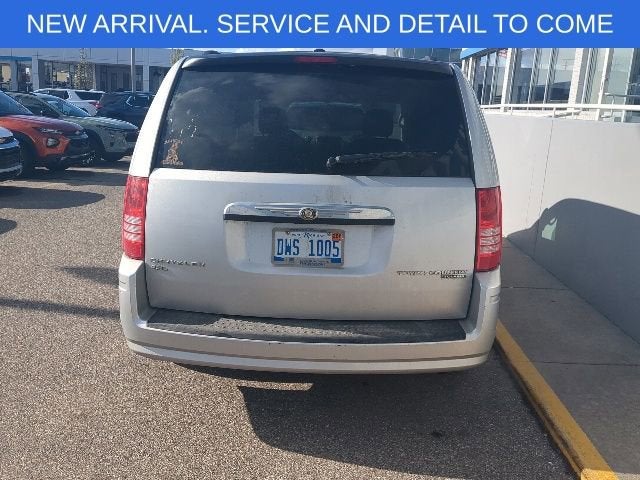 2010 Chrysler Town & Country Touring