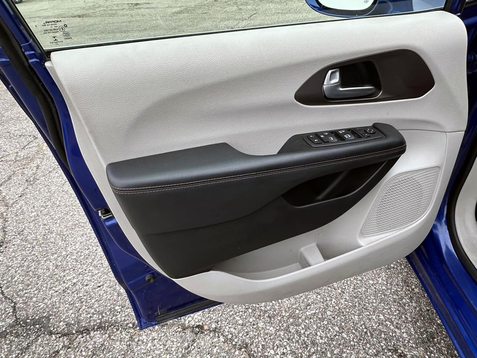 2018 Chrysler Pacifica Touring L