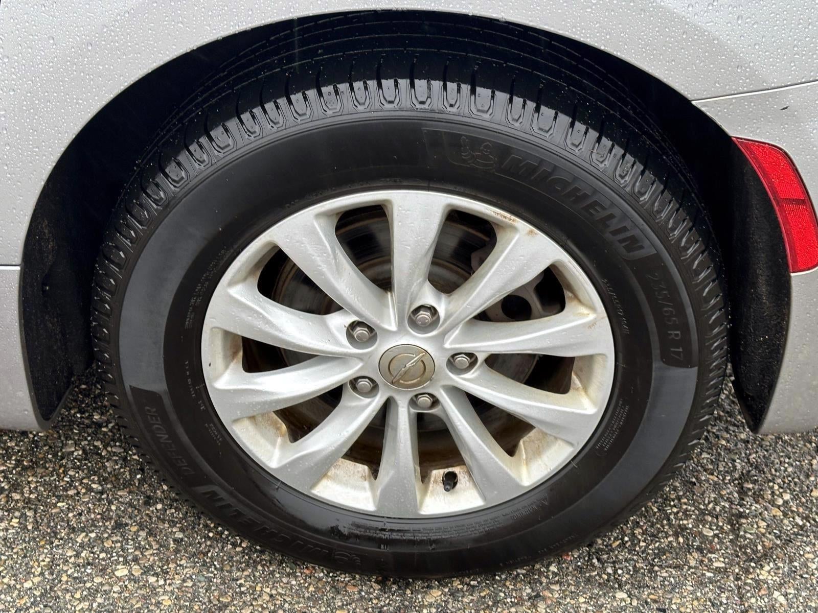 2017 Chrysler Pacifica Touring-L